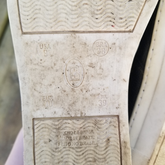 Chelsea + Crew Black Leather Slip On Sneakers 9 - Picture 6 of 6